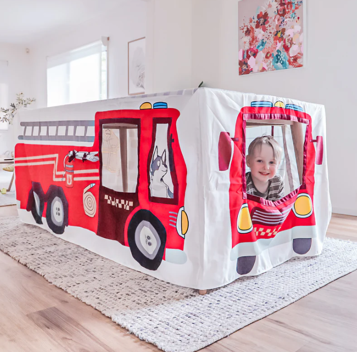 Tablecloth Playhouse, Fire Truck, Petite Maison