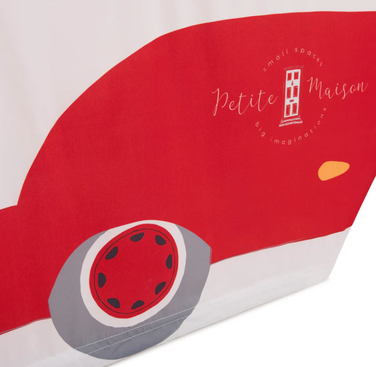 Freestanding Pop Up Camper Cubby, Petite Maison