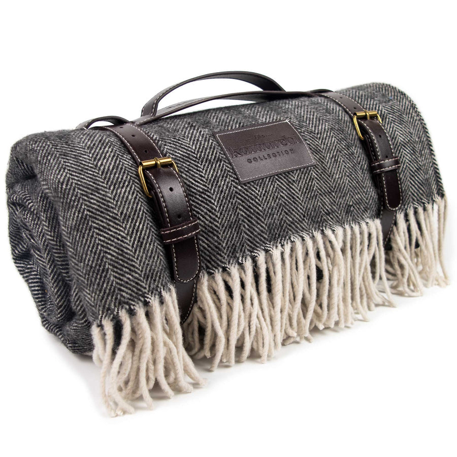 waterproof backing picnic blanket herringbone design