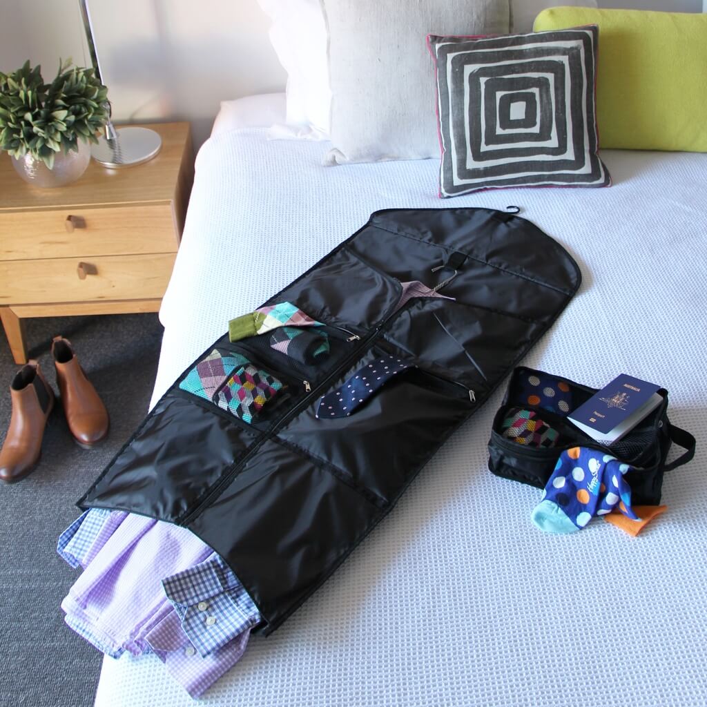 garment organiser for overnight travel