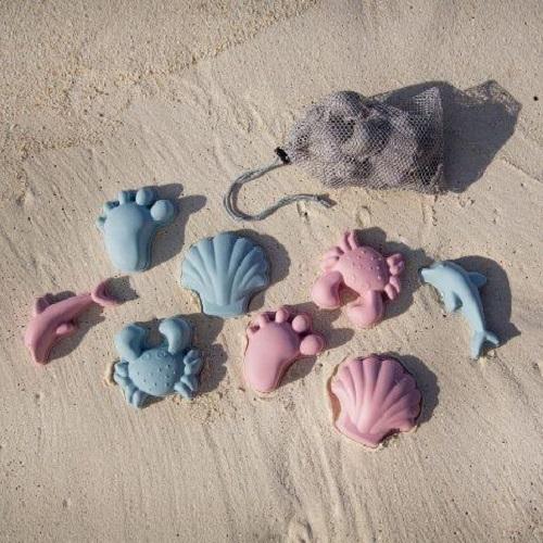 beach-sand-toys-moulds-pink-scrunch