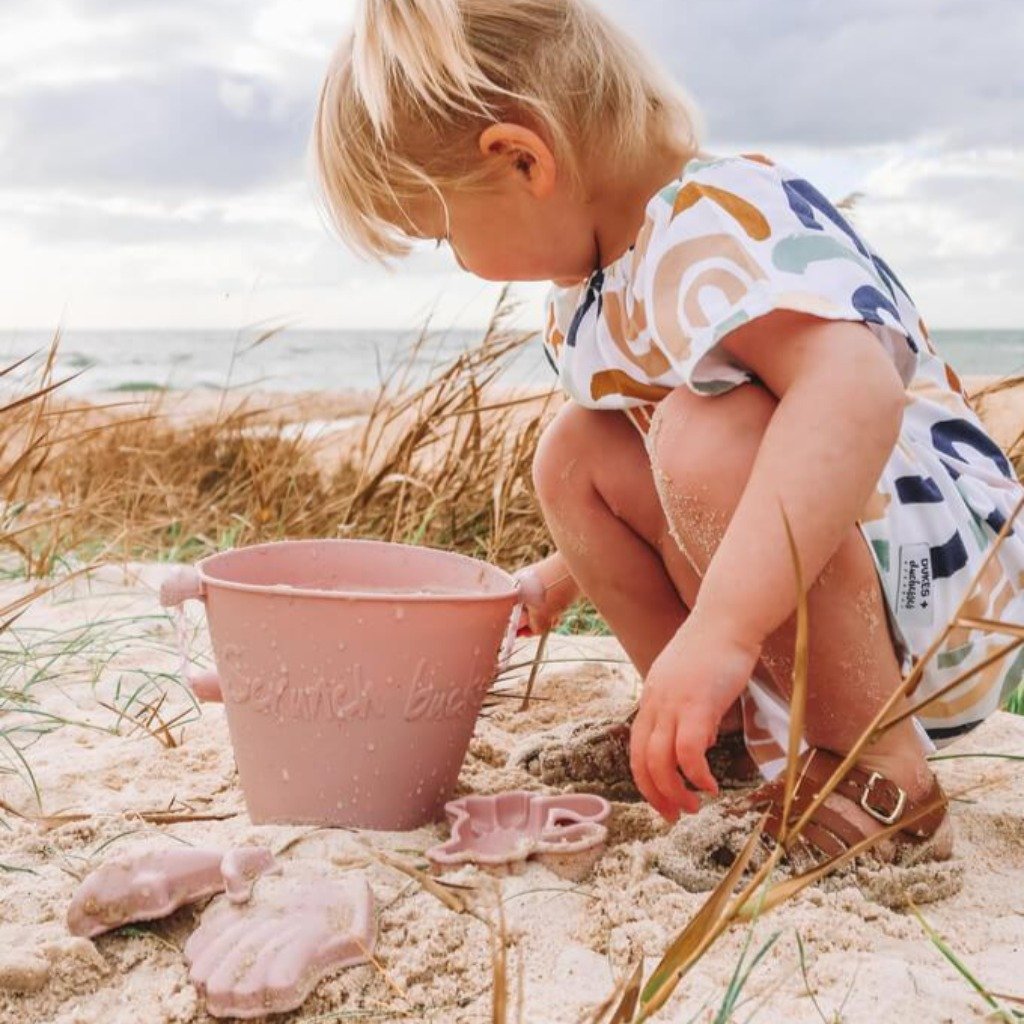 scrunch beach bucket set pink