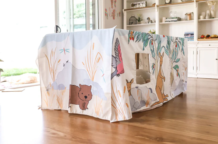 Tablecloth Playhouse, Little Shop, Petite Maison