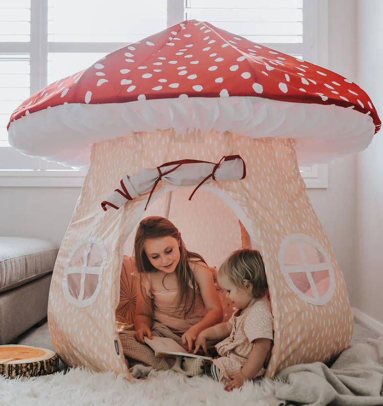 Magical Mushroom Cubby, Petite Maison