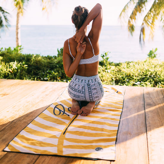 Load image into Gallery viewer, Premium recycled yoga towel
