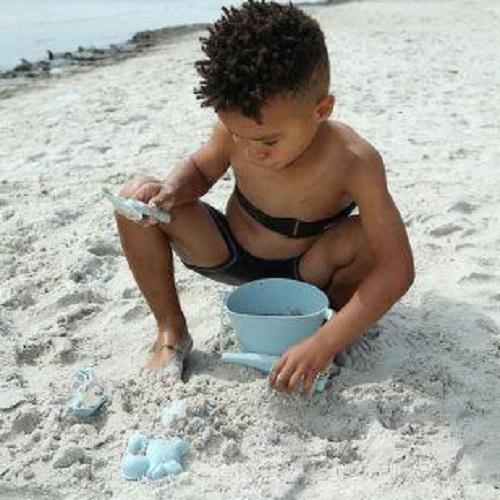 sandpit-toys-bucket-spade-moulds-scrunch-blue